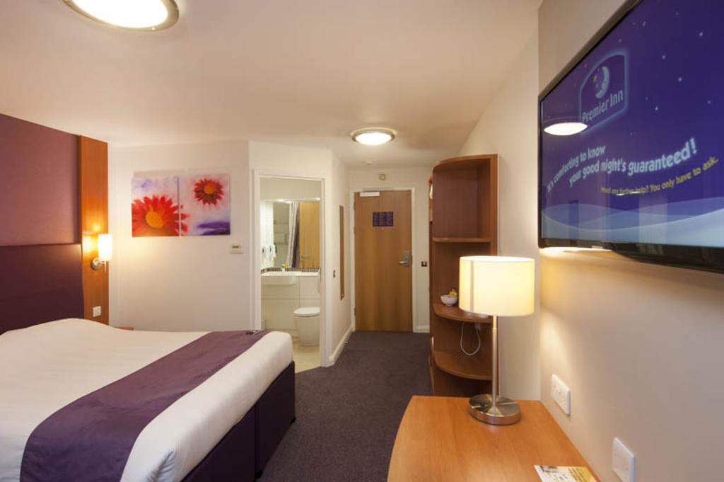 Premier Inn Manchester Bury Luaran gambar