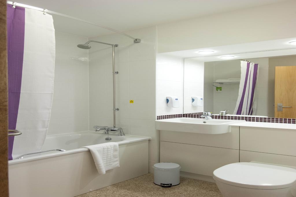 Premier Inn Manchester Bury Luaran gambar